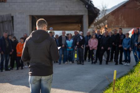 Odprtje novoasfaltiranega dela ceste Špitalič – Okrog (5)